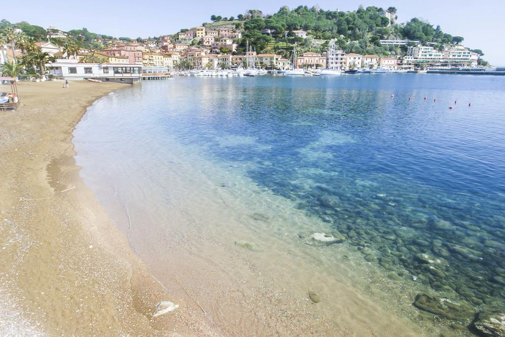 Il Porto Trilocale Nr.7 Διαμέρισμα Porto Azzurro Εξωτερικό φωτογραφία