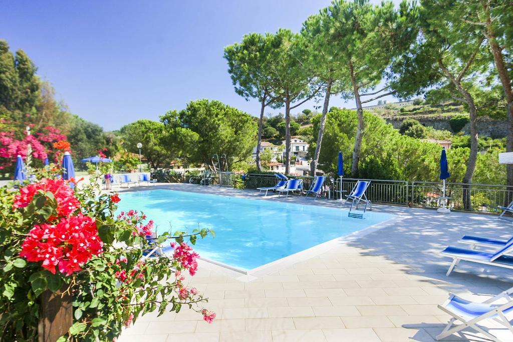 Il Porto Trilocale Nr.7 Διαμέρισμα Porto Azzurro Εξωτερικό φωτογραφία