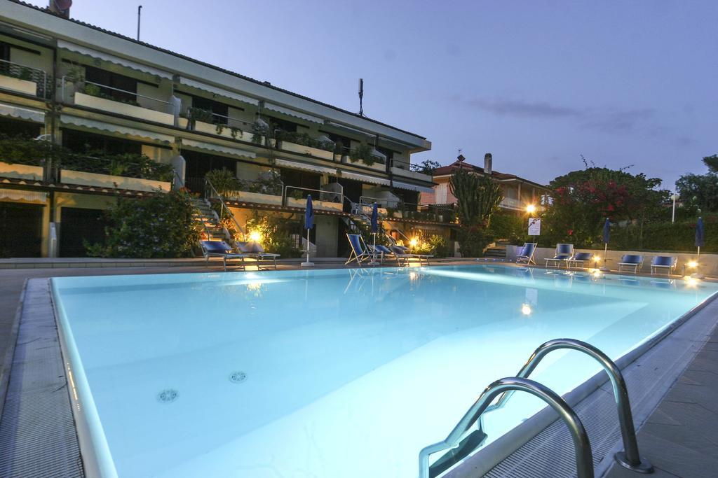 Il Porto Trilocale Nr.7 Διαμέρισμα Porto Azzurro Εξωτερικό φωτογραφία